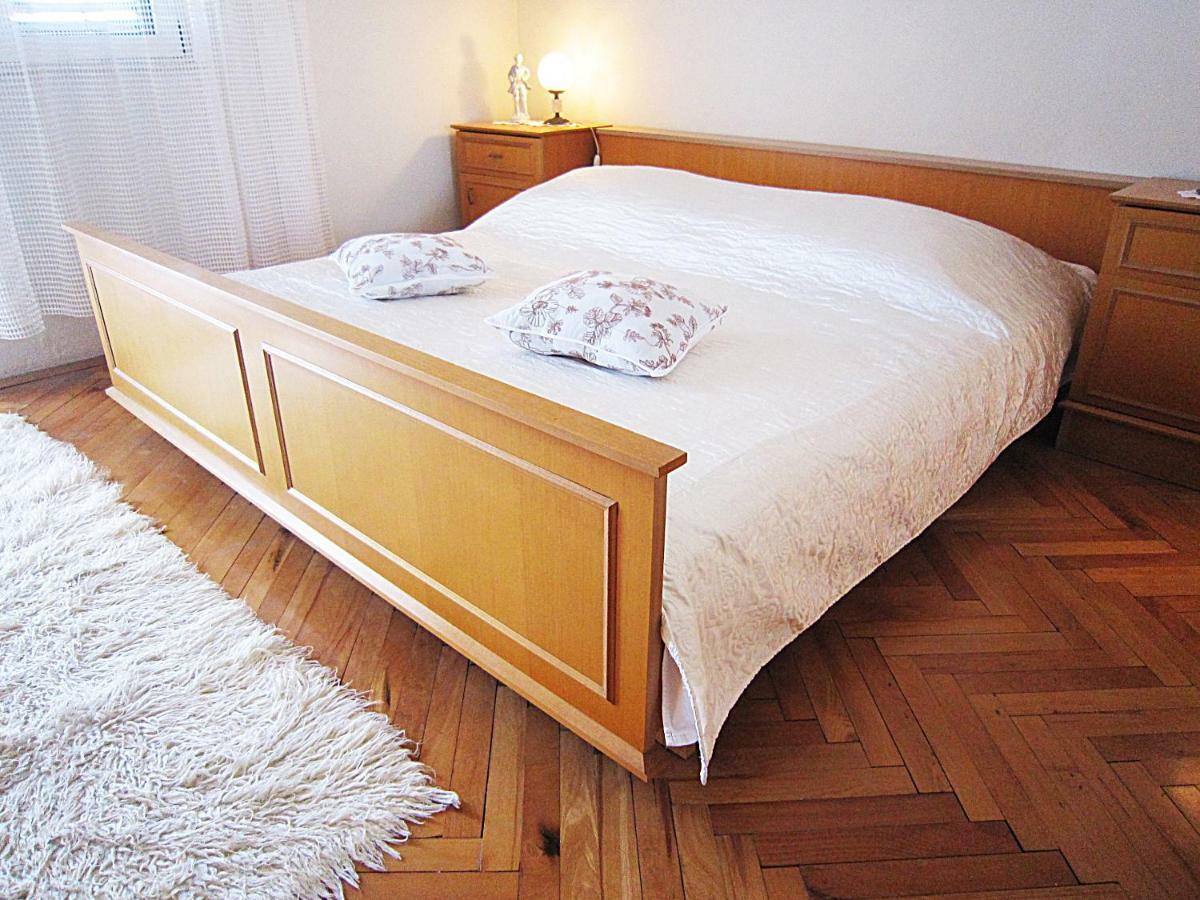 Apartment Suzy Šibenik Exteriör bild